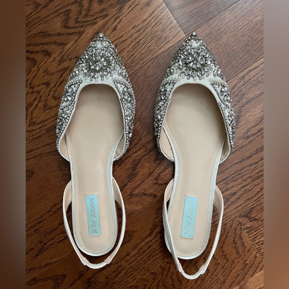 Blue by Betsey Johnson - Ivory - Size 9 - Picture 3 of 6